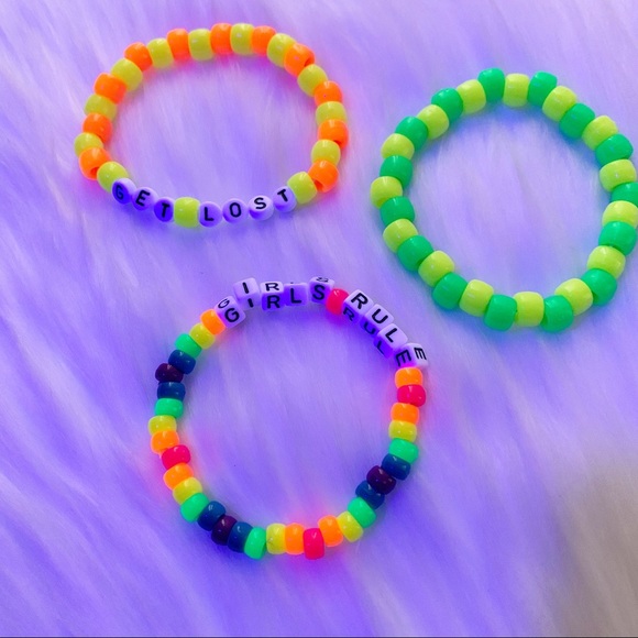 Hand Crafted Jewelry - KANDI  👽  GIRLS RULE